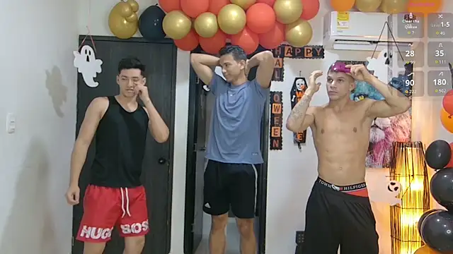 Snapshot of Boysgang_sex chatting on 10-24-25, 11:39 Boysgang sex online show from 10-24-25, 11:39