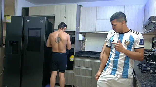 Snapshot of Boysgang_sex chatting on 12-21-25, 11:39 Boysgang sex online show from 12-21-25, 11:39