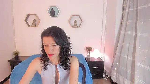 Snapshot of Paloma_victory chatting on 01-28-25, 11:17 Paloma victory online show from 01-28-25, 11:17