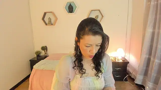 Snapshot of Paloma_victory chatting on 11-25-25, 08:31 Paloma victory online show from 11-25-25, 08:31