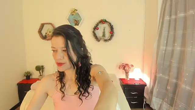 Snapshot of Paloma_victory chatting on 12-18-25, 09:10 Paloma victory online show from 12-18-25, 09:10