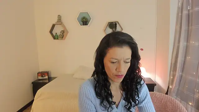 Snapshot of Paloma_victory chatting on 06-13-26, 08:29 Paloma victory online show from 06-13-26, 08:29