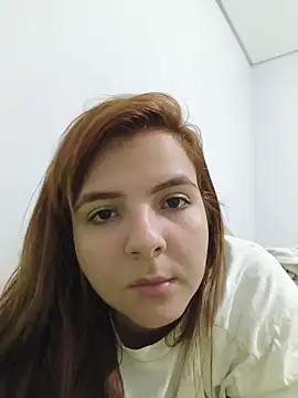 Snapshot of Bruninha_Hot10 chatting on 02-27-26, 06:35 Bruninha Hot10 online show from 02-27-26, 06:35