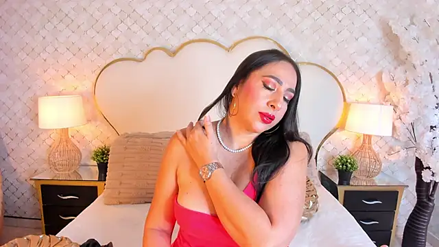 MayraVegas online show from 10-28-25, 02:09