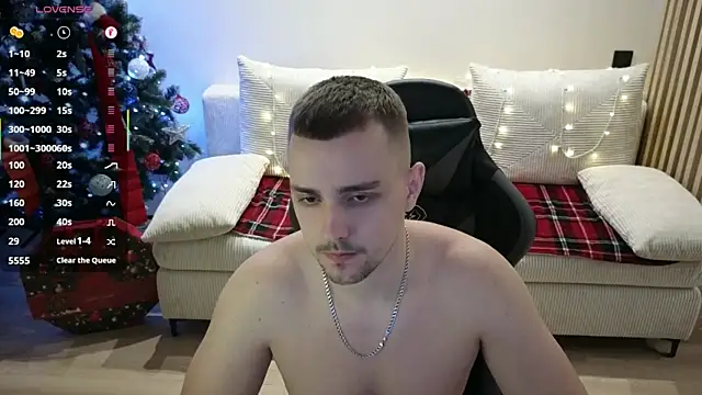 Larstar01 online show from 12-20-25, 10:50