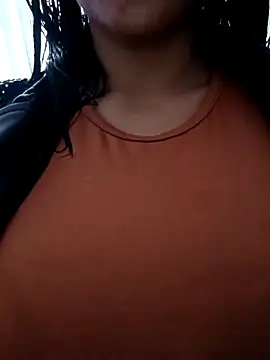 tiffani  love online show from 03-08-26, 04:44