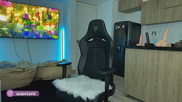 MarianaBranzz online show from 04-20-26, 01:47