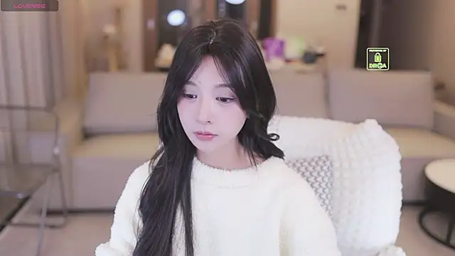 Snapshot of JayPope chatting on 11-10-25, 12:15 JayPope online show from 11-10-25, 12:15