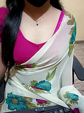 Snapshot of Nithya_05 chatting on 09-20-25, 05:08 Nithya 05 online show from 09-20-25, 05:08