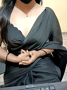 Snapshot of Nithya_05 chatting on 09-25-25, 06:00 Nithya 05 online show from 09-25-25, 06:00