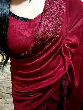 Snapshot of Nithya_05 chatting on 10-06-25, 04:59 Nithya 05 online show from 10-06-25, 04:59