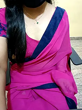 Snapshot of Nithya_05 chatting on 11-14-25, 05:22 Nithya 05 online show from 11-14-25, 05:22