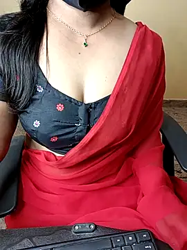 Snapshot of Nithya_05 chatting on 11-28-25, 07:22 Nithya 05 online show from 11-28-25, 07:22