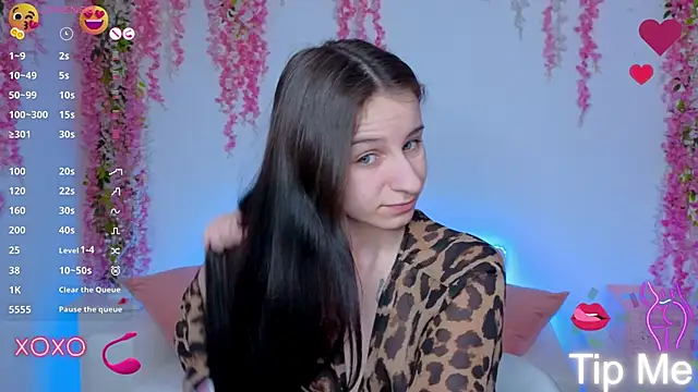 Snapshot of _Nika_Kik chatting on 02-13-25, 02:09 Nika Kik online show from 02-13-25, 02:09