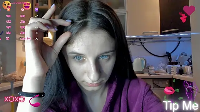 Snapshot of _Nika_Kik chatting on 03-05-25, 08:21 Nika Kik online show from 03-05-25, 08:21