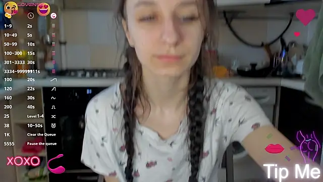Snapshot of _Nika_Kik chatting on 03-19-25, 01:40 Nika Kik online show from 03-19-25, 01:40