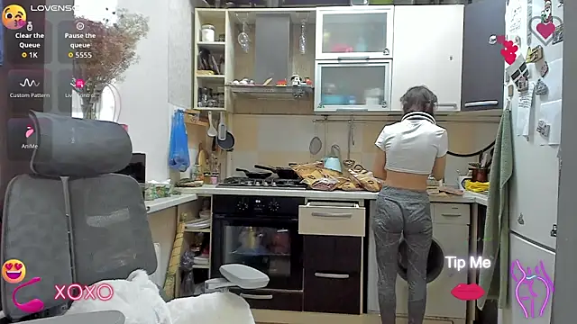 Snapshot of _Nika_Kik chatting on 09-26-25, 01:59 Nika Kik online show from 09-26-25, 01:59