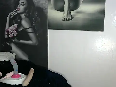 Petite lexii online show from 12-15-25, 09:52