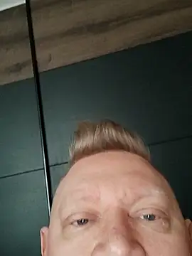 Pol1074 online show from 04-16-26, 05:08