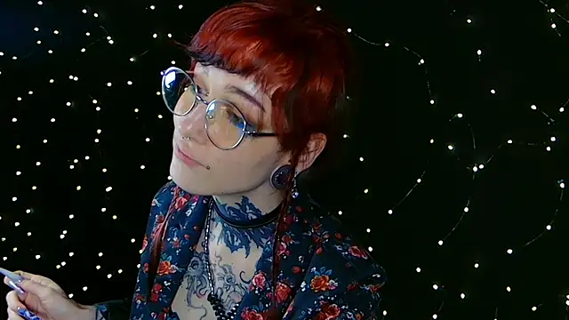 Snapshot of Littlespacemouse chatting on 12-23-24, 11:39 Littlespacemouse online show from 12-23-24, 11:39