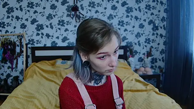 Snapshot of Littlespacemouse chatting on 10-01-25, 06:41 Littlespacemouse online show from 10-01-25, 06:41