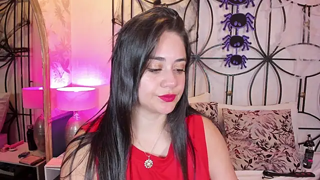 nahomi sweett online show from 10-22-25, 10:59