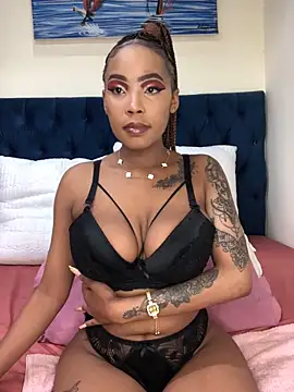 Snapshot of Nicole_Liam_ chatting on 09-20-25, 12:00 Nicole Liam online show from 09-20-25, 12:00