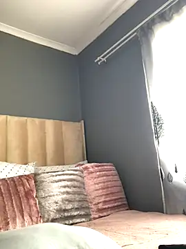 Snapshot of Nicole_Liam_ chatting on 11-08-25, 08:47 Nicole Liam online show from 11-08-25, 08:47