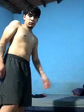 Snapshot of Edanvvv chatting on 10-04-25, 03:26 Edanvvv online show from 10-04-25, 03:26