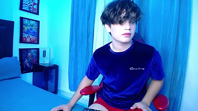 Snapshot of andyboy- chatting on 02-08-25, 11:02 andyboy- online show from 02-08-25, 11:02