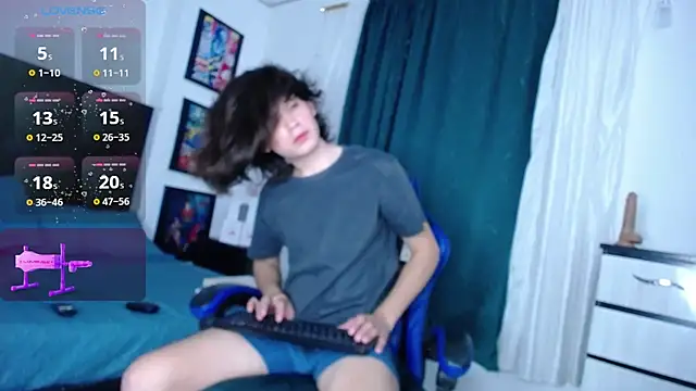 Snapshot of andyboy- chatting on 07-15-26, 11:54 andyboy- online show from 07-15-26, 11:54