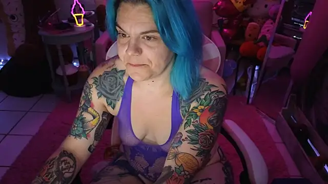 CherryBombBomb online show from 09-20-25, 05:19