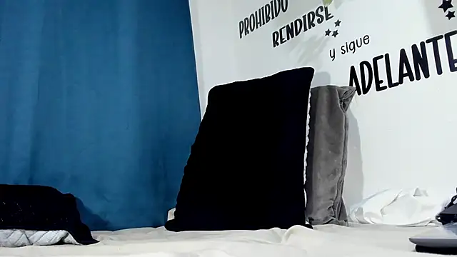 Snapshot of Aronxxs chatting on 11-24-25, 09:20 Aronxxs online show from 11-24-25, 09:20