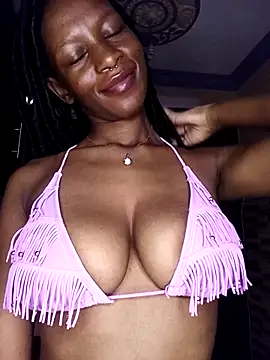 Snapshot of Ayrella02 chatting on 02-27-26, 06:30 Ayrella02 online show from 02-27-26, 06:30