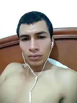 Snapshot of 008Alexan chatting on 12-23-24, 01:03 008Alexan online show from 12-23-24, 01:03