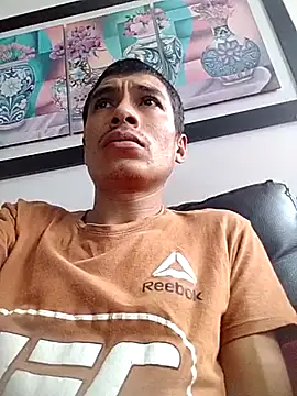 Snapshot of 008Alexan chatting on 02-04-25, 07:44 008Alexan online show from 02-04-25, 07:44