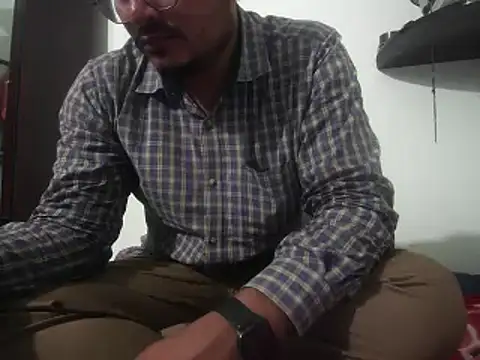 naughtymike0007 online show from 10-27-25, 02:43