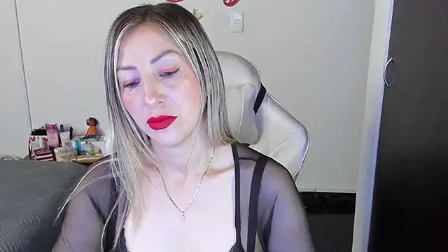 Andreina Suann online show from 11-07-25, 10:59