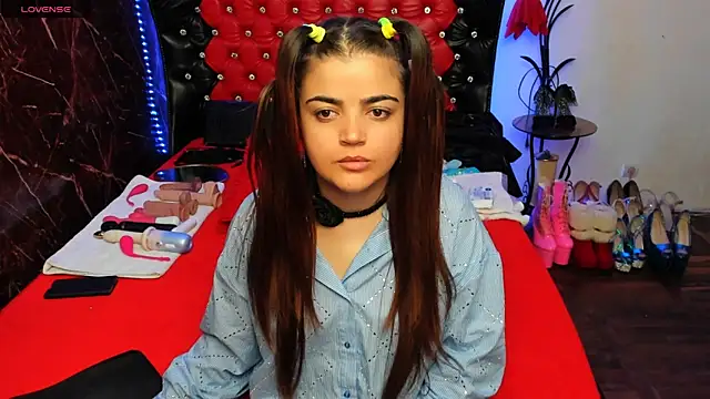 Snapshot of Anasunshine12 chatting on 09-29-25, 01:33 Anasunshine12 online show from 09-29-25, 01:33