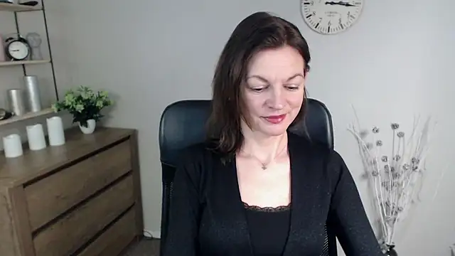 VivianWILD online show from 01-09-25, 06:48