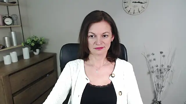 VivianWILD online show from 01-16-25, 10:21