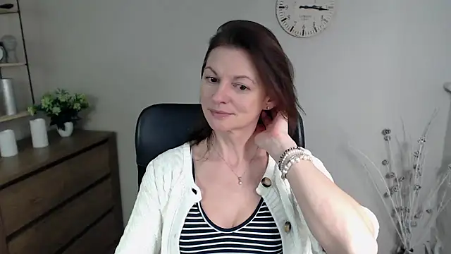 VivianWILD online show from 01-23-25, 10:11