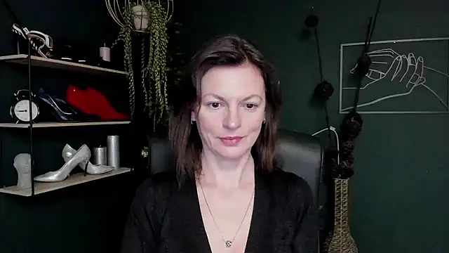 VivianWILD online show from 03-14-25, 07:04