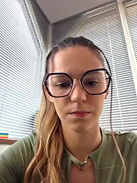 lucie mehott online show from 03-06-26, 09:39