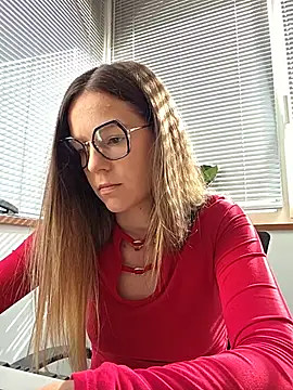 Snapshot of lucie_mehott chatting on 06-05-26, 07:47 lucie mehott online show from 06-05-26, 07:47