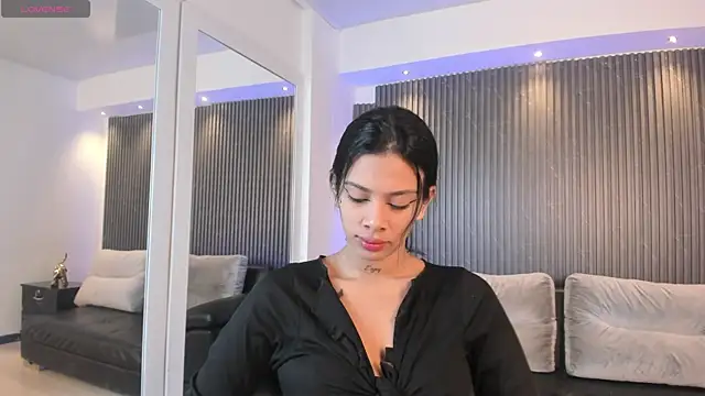 Snapshot of saracorraless chatting on 10-03-25, 10:56 saracorraless online show from 10-03-25, 10:56