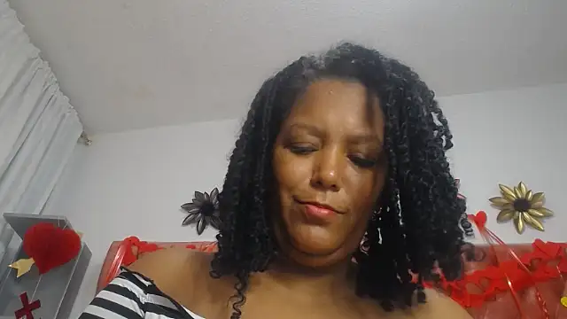 Snapshot of RACHELL__HOT chatting on 02-13-25, 03:29 RACHELL HOT online show from 02-13-25, 03:29