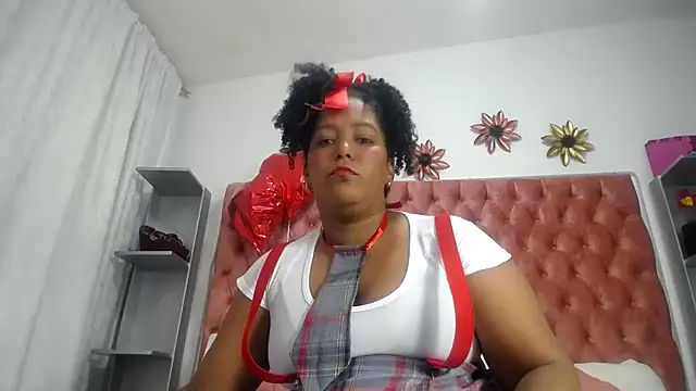 Snapshot of RACHELL__HOT chatting on 02-21-25, 06:37 RACHELL HOT online show from 02-21-25, 06:37