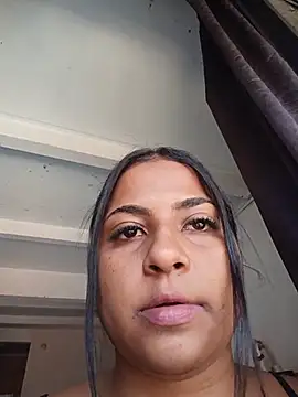 Giselabrunette25 online show from 06-10-26, 06:40
