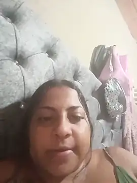 Snapshot of Giselabrunette25 chatting on 06-17-26, 05:32 Giselabrunette25 online show from 06-17-26, 05:32